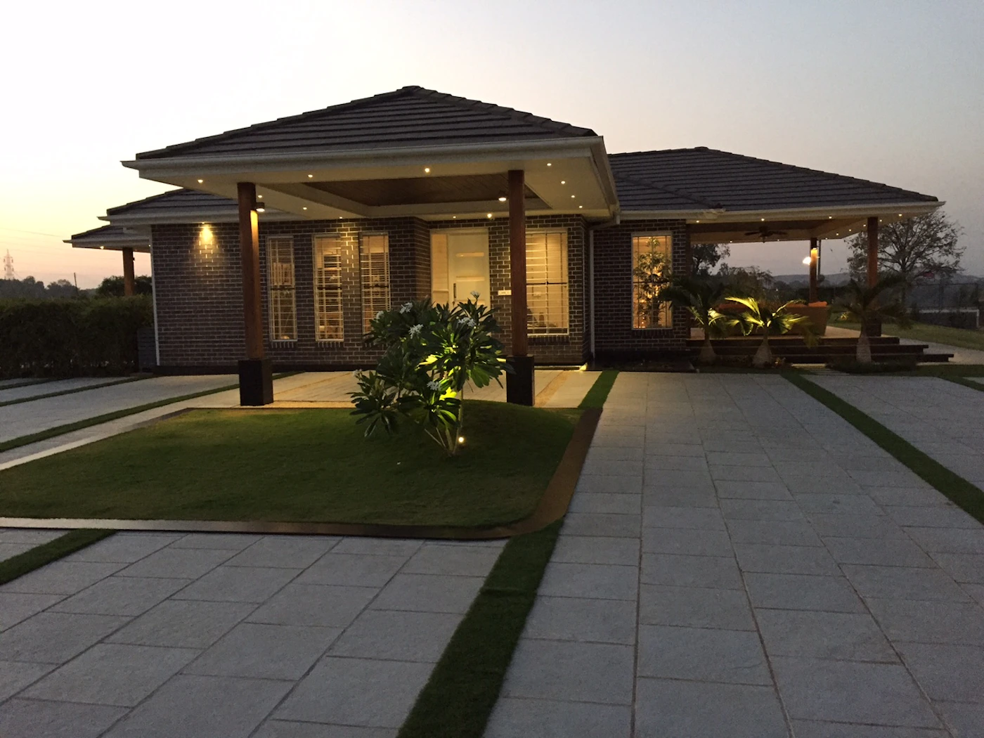 India Elevation 8